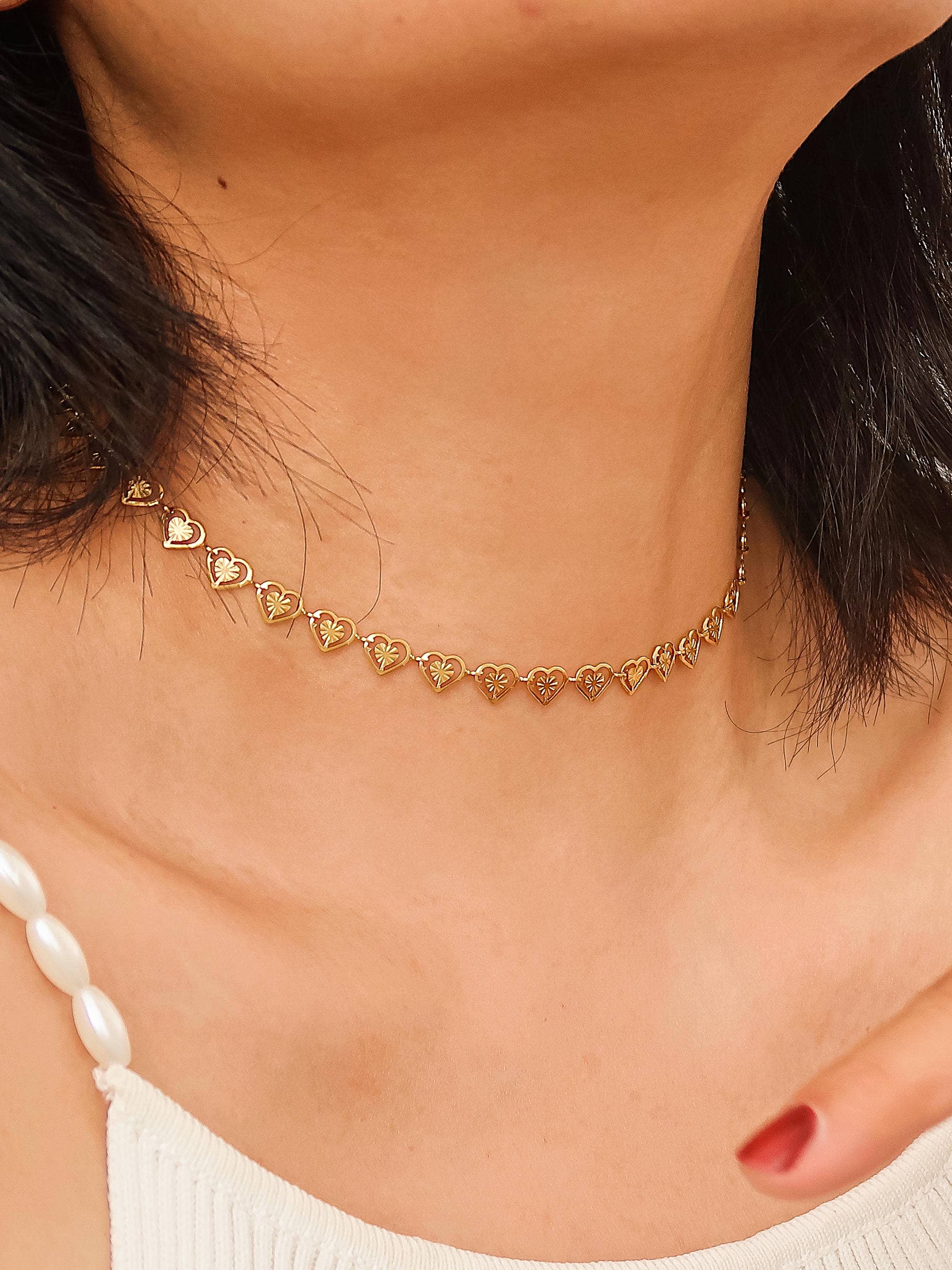 Image of Agathe 18K Gold Non-Tarnish Dainty Heart Choker